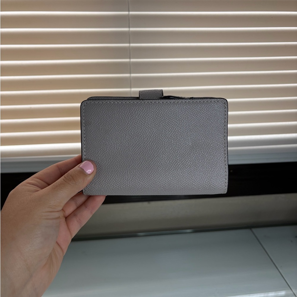 Coach Light Gray Leather Card Holder - Picture 2 of 4